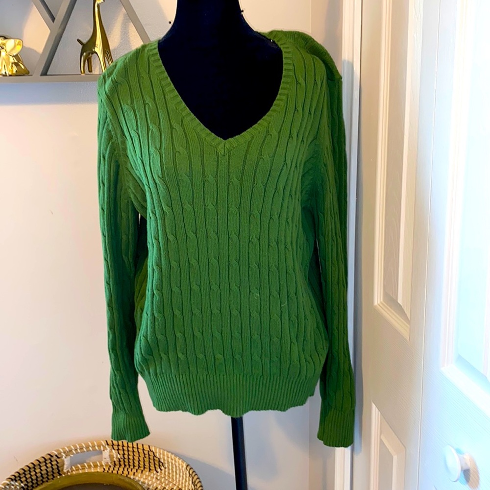 Ladies Sweater, Size Large, Green in EUC with no defects no stains no tears